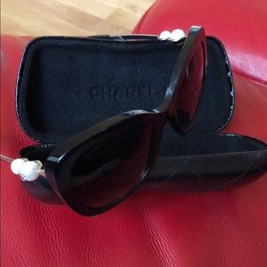 Chanel Black Pearl Sunglasses Polarized 5339-H